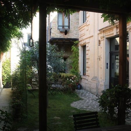 Le Refuge Des Cordeliers Appartement Laon Buitenkant foto